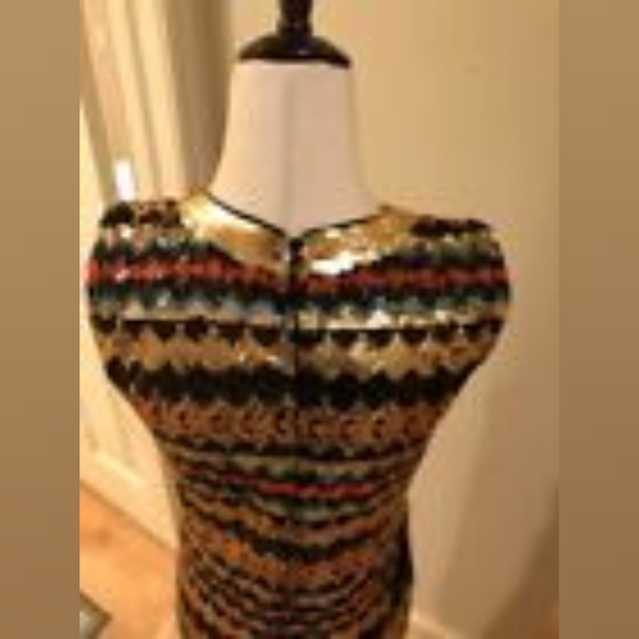 Bebe Sleeveless Plunging Neck Sequin Dress Multi Color Size XXS NWT - Picture 6 of 8